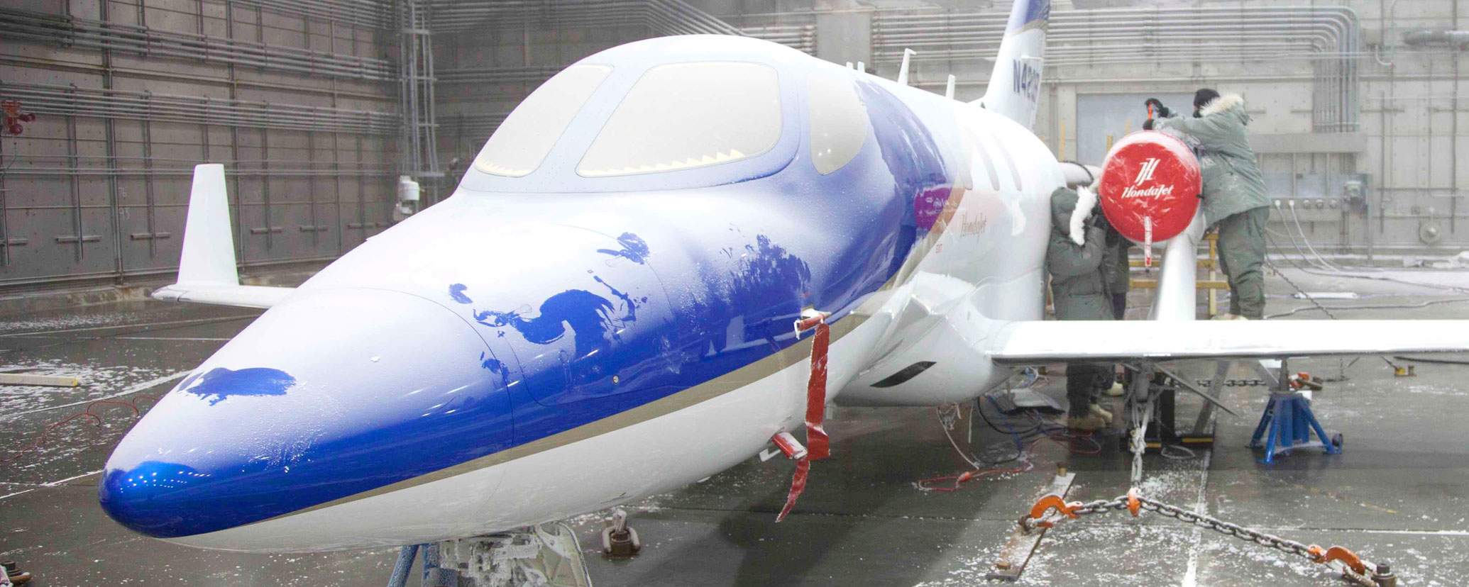 Cryogenic Test on an Airplane Cryogenic Test on an Airplane